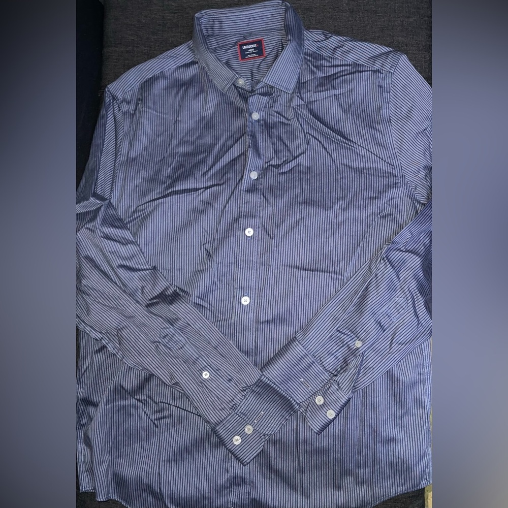 UNTUCKit men’s dress shirt
